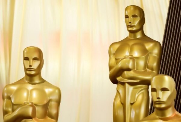Όσκαρ: Τα μέλη της Ακαδημίας Κινηματογράφου θα πρέπει να βλέπουν&hellip;