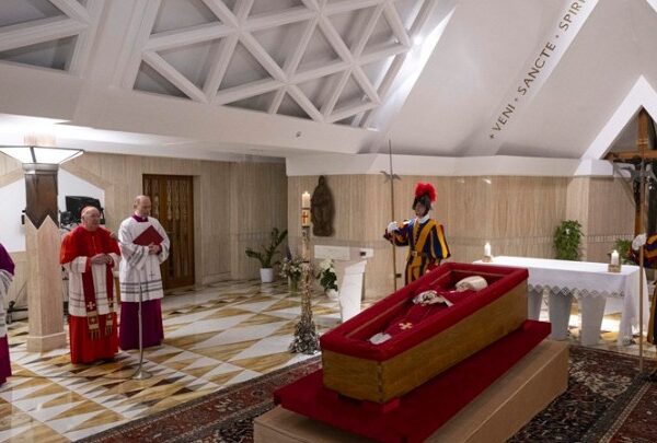 Το Σάββατο στις 11:00 ώρα Ελλάδας η κηδεία του πάπα&hellip;