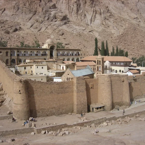 Θρίλερ στη Μονή Σινά: Αδιέξοδο και ένταση μετά την κατάρρευση&hellip;