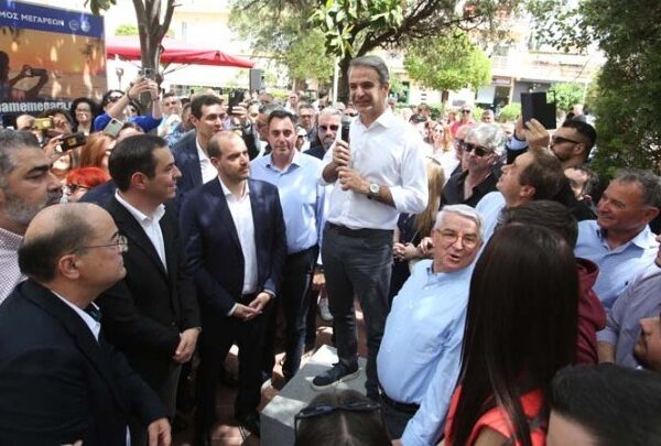 Εγκαίνια στο ανακαινισμένο Κέντρο Υγείας στα Μέγαρα έκανε αυτοπροσώπως ο Πρωθυπουργός