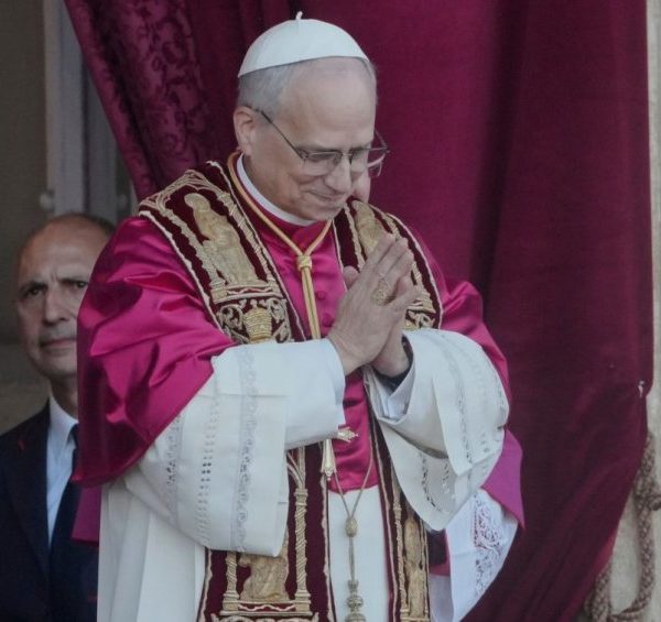 Ένας Πάπας για τους White Sox: Το Σικάγο γιορτάζει τον&hellip;