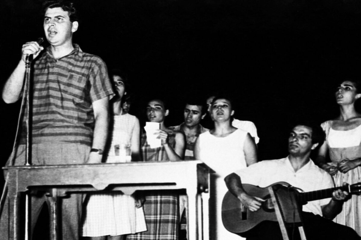 Κοντά σας όλη μου η ζωή: Μεγάλη…