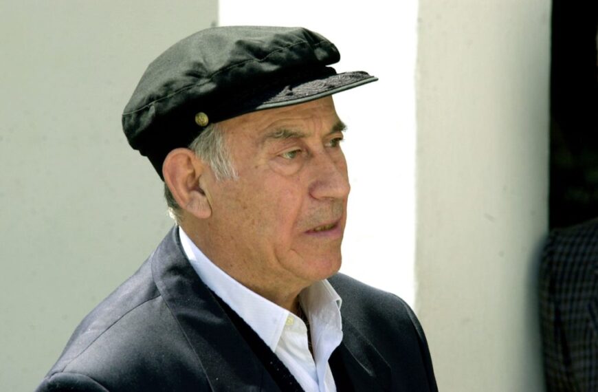 Η άγνωστη συνάντηση του νέου Πάπα Λέοντα ΙΔ’ με τον…