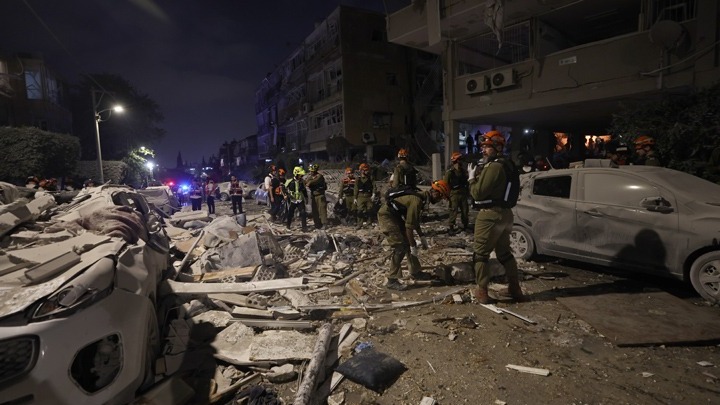 Τέσσερις νεκροί από ιρανική πυραυλική επίθεση στο Ισραήλ&hellip;