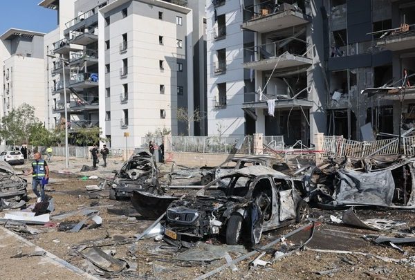 Κλιμακώνεται και πάλι η σύγκρουση Ιράν-Ισραήλ παρά την εκεχειρία: Κατηγορίες,…