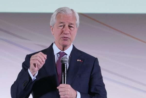 O Τζέιμι Ντάιμον ξαναπροειδοποιεί για κρίση στο αμερικανικό χρέος λόγω της πολιτικής&hellip;