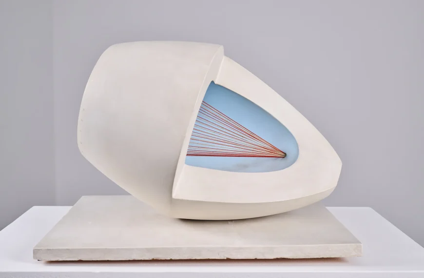 Εκστρατεία για τη διατήρηση αριστουργήματος της Μπάρμπαρα Χέπγουορθ στο Ηνωμένο Βασίλειο