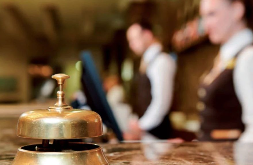 Τουριστική σεζόν με ελλείψεις: SOS από ξενοδόχους για 80.000 κενές θέσεις εργασίας