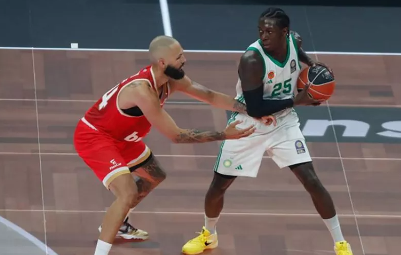 Ολυμπιακός – Παναθηναϊκός: Φουρνιέ και Ναν στη διάθεση των ομάδων για τον τέταρτο τελικό…