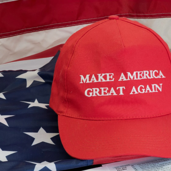 MAGA: Ρήγμα στη βάση του Τραμπ για το ενδεχόμενο πλήγμα κατά του&hellip;