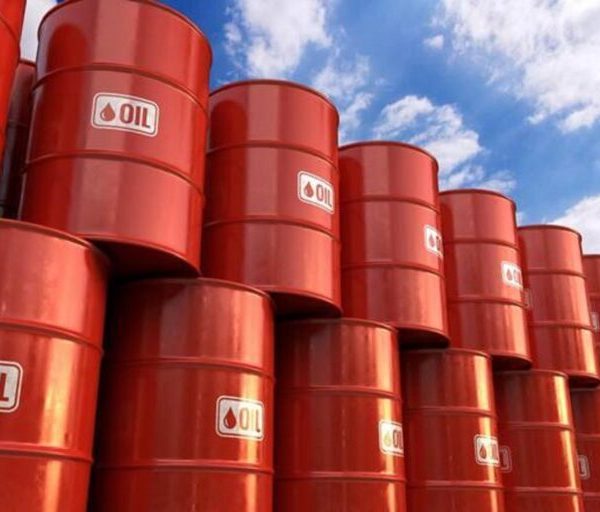 Μεγάλη άνοδος στις τιμές του πετρελαίου μετά τις ισραηλινές επιδρομές