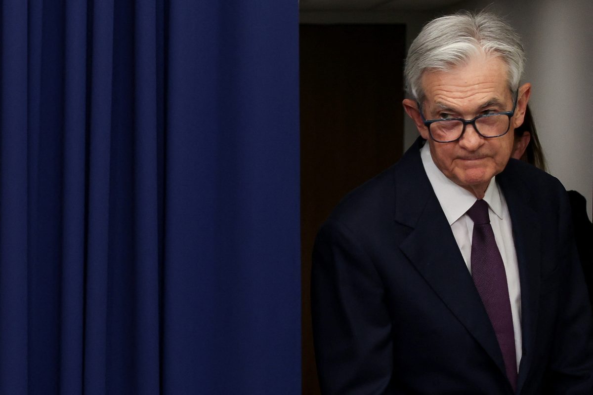 Η Fed δεν μειώνει τα επιτόκια – Κόβει τις προβλέψεις για ανάπτυξη και…