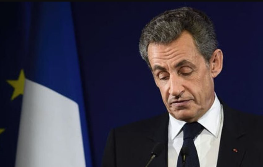 Ατίμωση: Αφαίρεση του μετάλλιου της Λεγεώνας της Τιμής από τον Νικολά Σαρκοζί