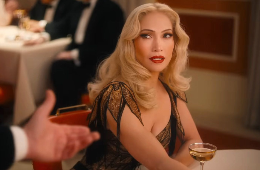 «Kiss of the Spider Woman»: Το μιούζικαλ του Μπρόντγουεϊ μεταφέρεται στη μεγάλη οθόνη με πρωταγωνίστρια την Τζένιφερ Λόπεζ