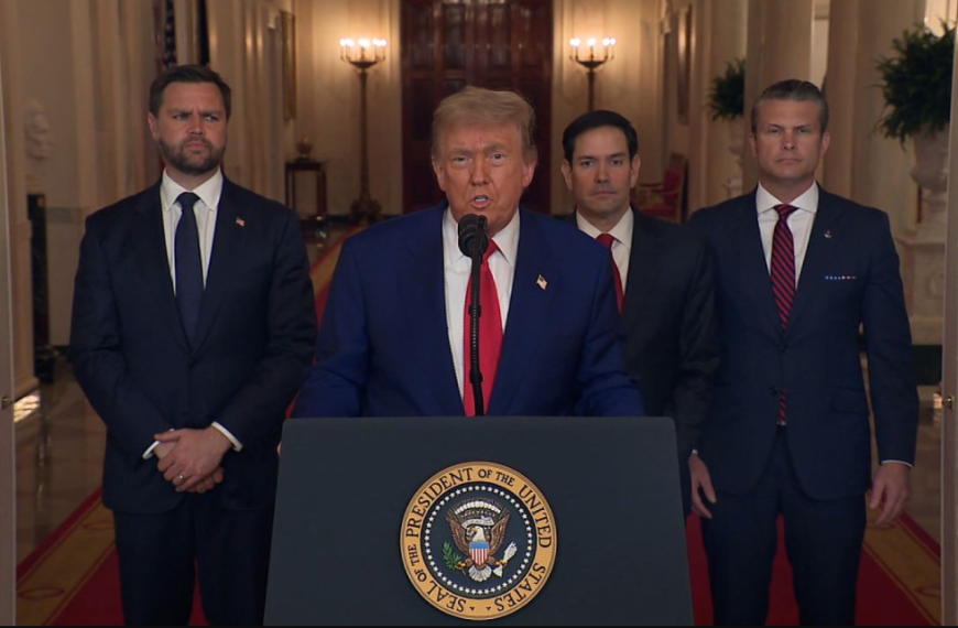 Τραμπ: Αεροπορικά πλήγματα σε πυρηνικές εγκαταστάσεις του Ιράν…