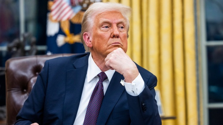 Απειλές Τραμπ κατά Ιράν: «Θα σας βομβάρδιζα ξανά…