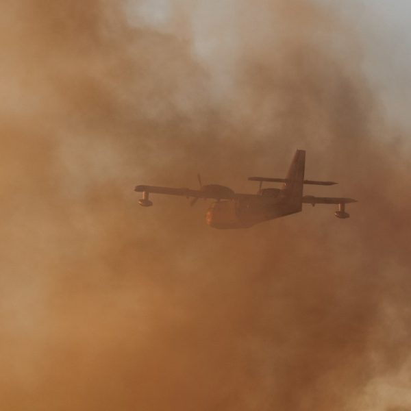 Ακραίος κίνδυνος πυρκαγιάς αύριο σε 9 περιοχές της χώρας