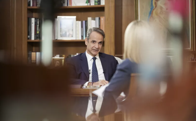 Μητσοτάκης: Συνέντευξη-απάντηση σε Καραμανλή, Σαμαρά, Τσίπρα, Ανδρουλάκη