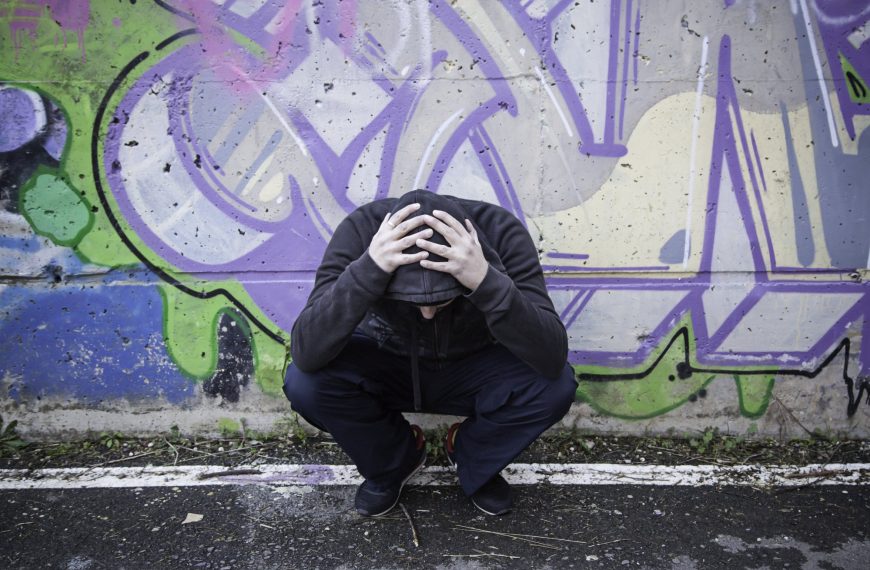 Μαργαρίτα Ζωγράφου / Η νεανική βία ως αντανάκλαση κοινωνικής παθογένειας