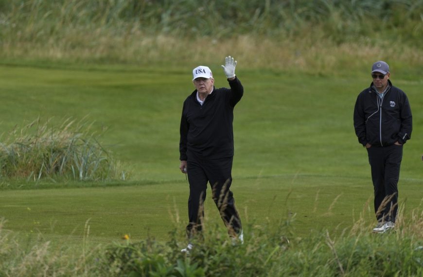 Μαζικές διαδηλώσεις στο Εδιμβούργο και το Άμπερντιν κατά…