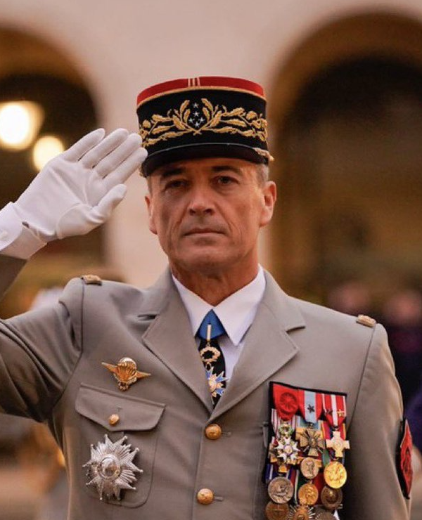 Η Ευρώπη κινδυνεύει να γίνει «θύραμα» αν δεν αποκτήσει στρατιωτική ισχύ, προειδοποιεί ο&hellip;