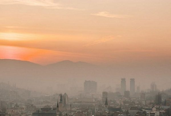 Δημήτρης Κωνσταντακόπουλος / Στρατιωτικές δαπάνες και αέρια θερμοκηπίου