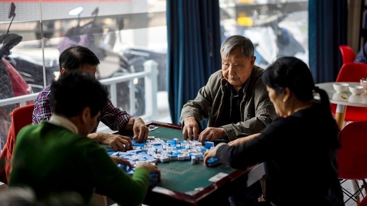 Κίνα: Η «οικονομία των ηλικιωμένων» αλλάζει τους κανόνες…