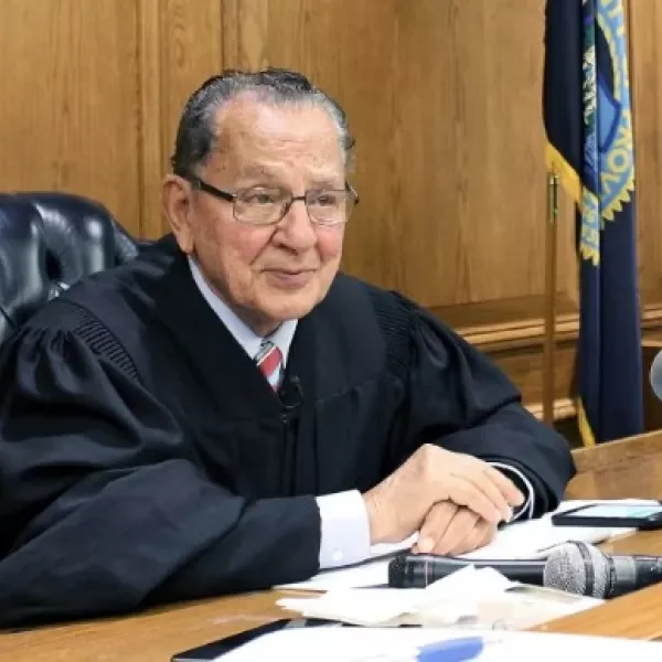 Φρανκ Κάπριο: Εφυγε ο Δικαστής που πίστεψε πως η Δικαιοσύνη&hellip;