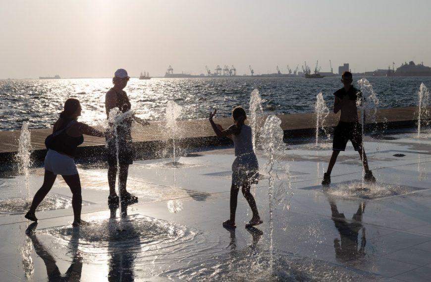 Καύσωνες, φονικές πλημμύρες και καταστροφικές φωτιές: Η νέα κανονικότητα…