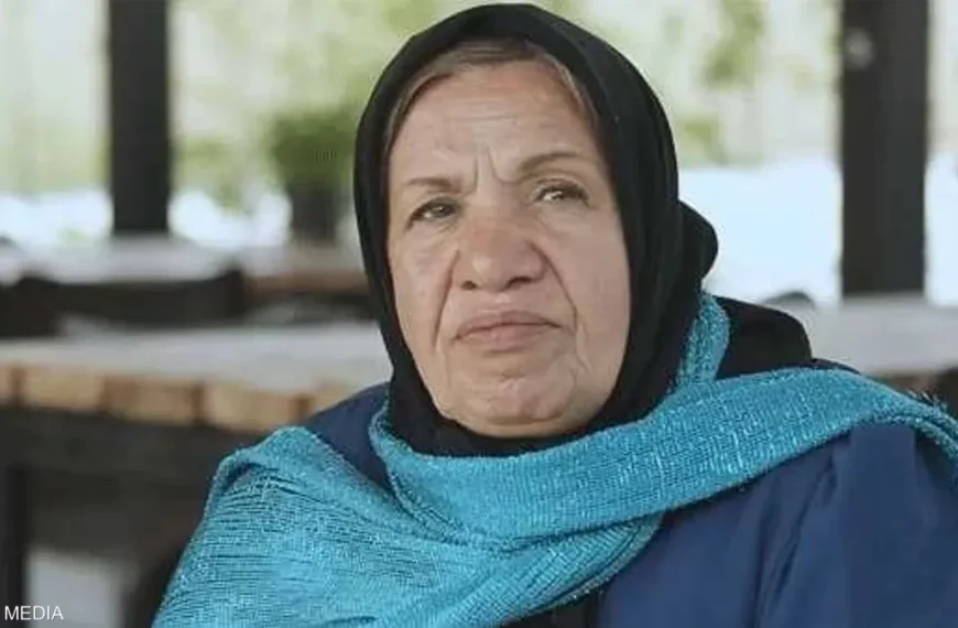 Η Μαύρη Χήρα της Ιράν: Η Καλθούμ Ακμπάρι…