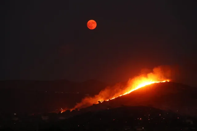 Πυρκαγιές – Νέρων Καίσαρ Αύγουστος