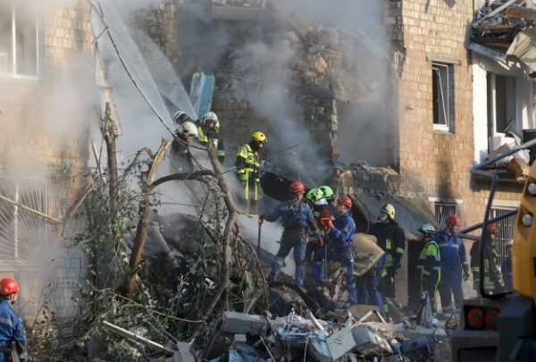 Ματωμένη νύχτα στο Κίεβο: 19 νεκροί από ρωσικές επιθέσεις με&hellip;