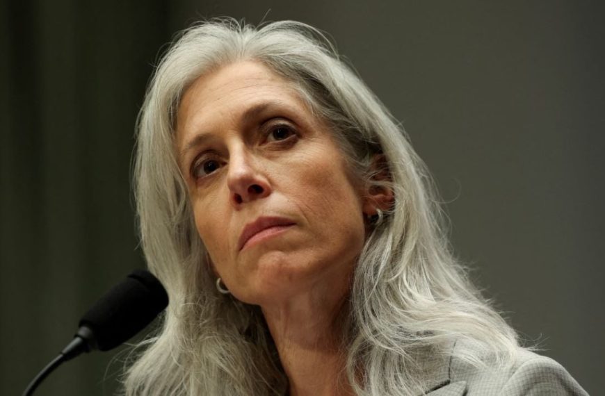 Καταιγίδα παραιτήσεων στα CDC: Ο ελληνοαμερικανός γιατρός Δημήτρης&hellip;