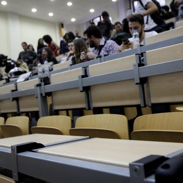 Τελευταία ευκαιρία για τους «αιώνιους» φοιτητές – Τι προβλέπει η&hellip;