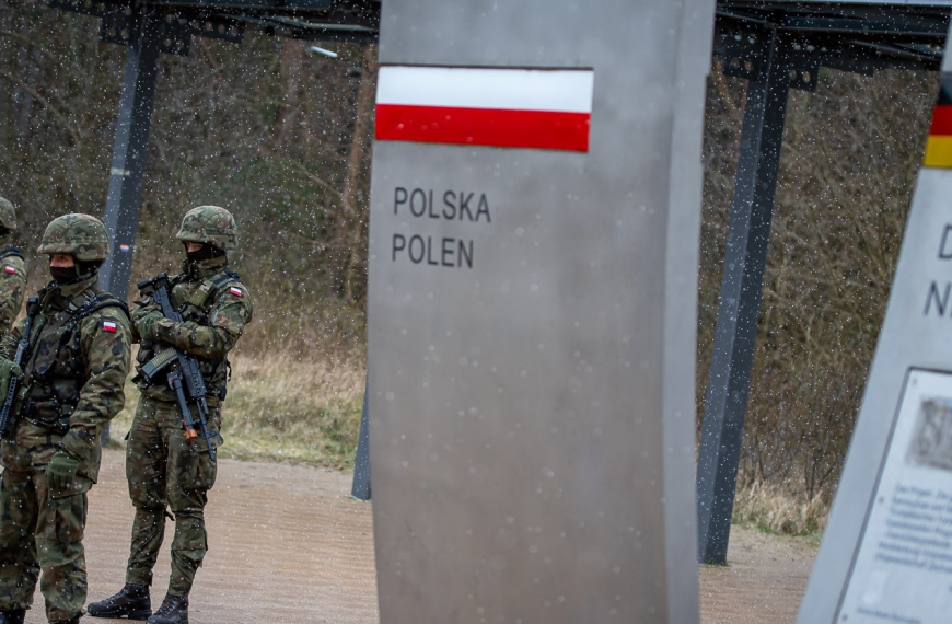 Mαρκ Μπασέτς / Γερμανία-Πολωνία: Η επιστροφή των συνόρων