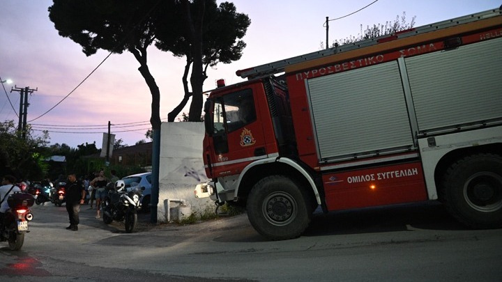 Βελτιωμένη εικόνα στα μέτωπα των πυρκαγιών – Συνεχίζεται…