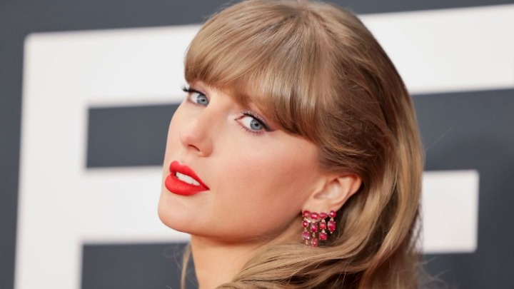 Η Τέιλορ Σουίφτ ανακοίνωσε το 12ο άλμπουμ της «The Life of a Showgirl»
