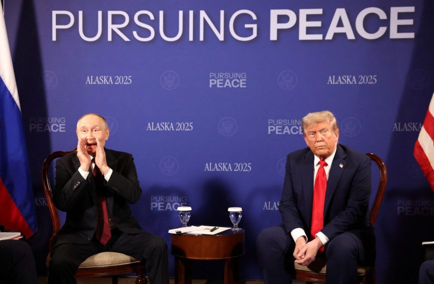 Economist: Η συμπαιγνία μεταξύ Τραμπ-Πούτιν ίσως είναι πιο&hellip;