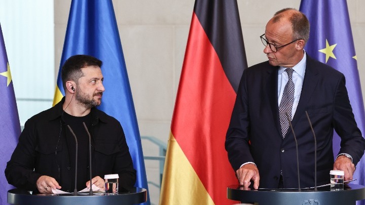 Τηλεδιάσκεψη για Ουκρανία / Ζελένσκι: «Ο Πούτιν μπλοφάρει&hellip;