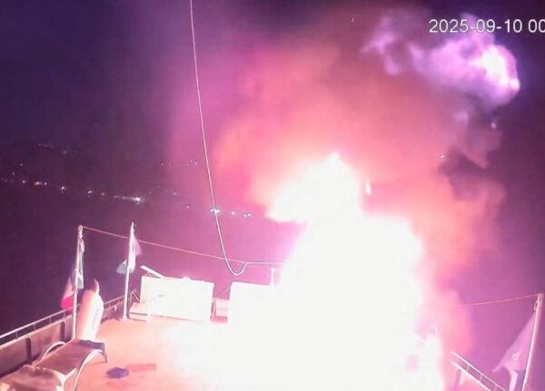 Νέα επίθεση σε πλοίο του «Παγκόσμιου Στόλου Ανθεκτικότητας» στα ανοιχτά…