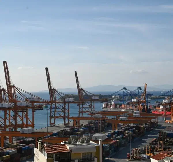 Σχέδια της Ουάσιγκτον για εκδίωξη της COSCO από τον Πειραιά…