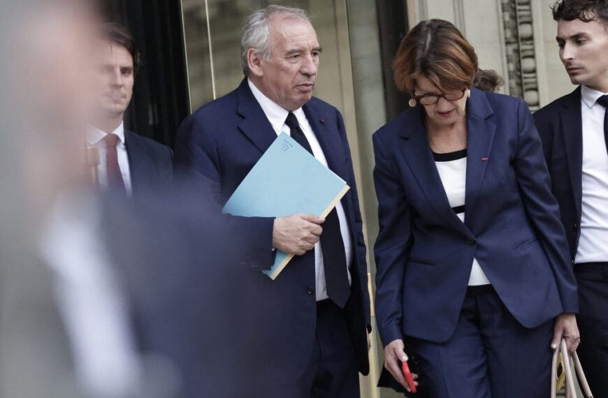 Παραιτήθηκε ο Μπαϊρού