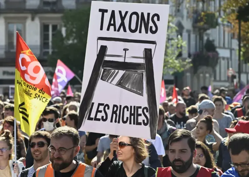 Η Γαλλία σε τροχιά γενικής απεργίας: Μέτωποσυνδικάτων κατά Λεκορνί