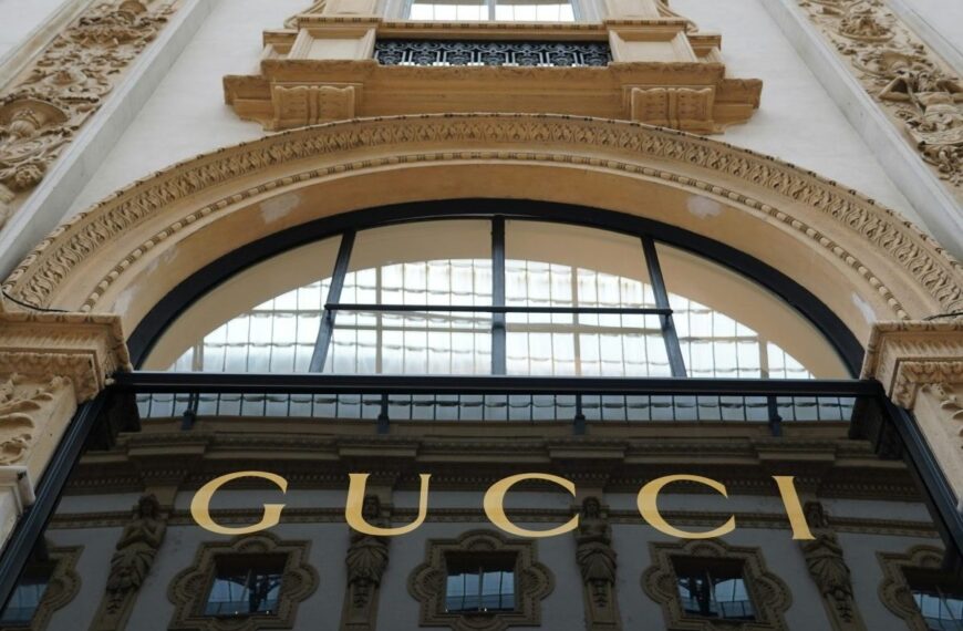 Χάκερ «χτύπησαν» την καρδιά της πολυτελούς μόδας «κλέβοντας» προσωπικά στοιχεία εκατομμυρίων πελατών των οίκων Gucci, Balenciaga και McQueen
