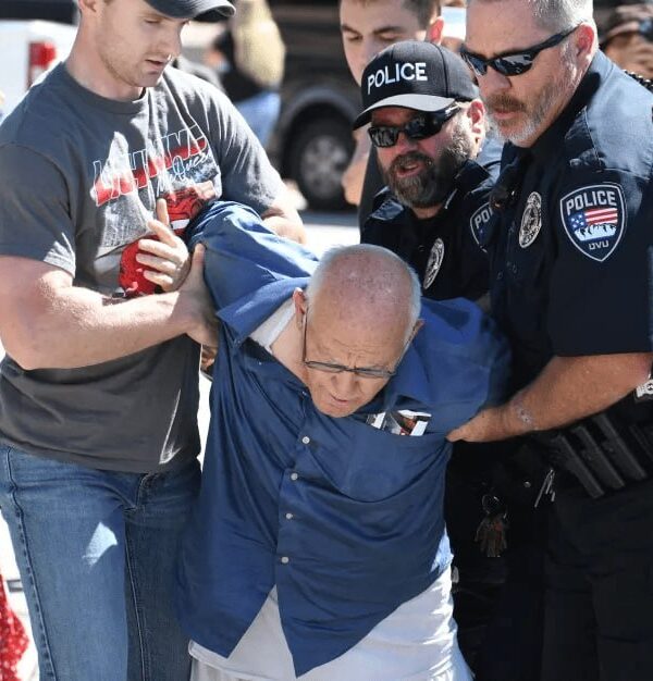 Δολοφονία Τσάρλι Κερκ: 71χρονος συνελήφθη για παρεμπόδιση δικαιοσύνης – «Τον πυροβόλησα!»