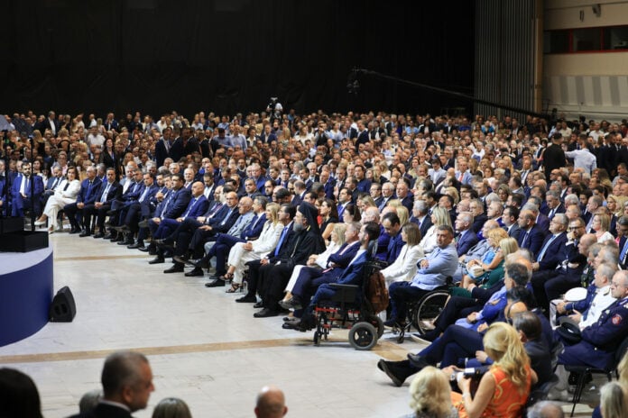 Μητσοτάκης από τη ΔΕΘ: Μείωση στο μισό της προσωπικής διαφοράς το 2026…