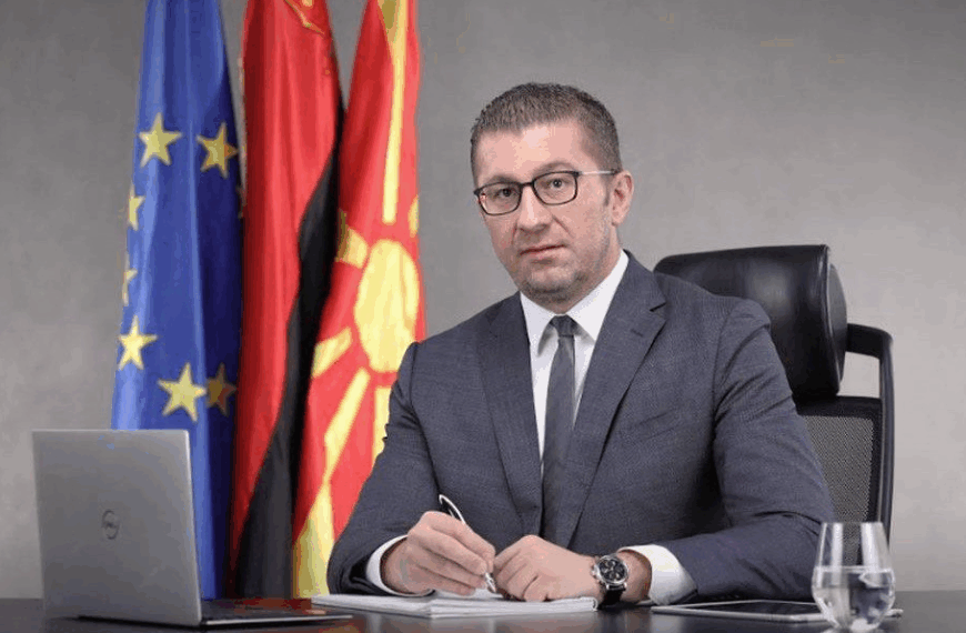 Καταγγελίες Μίτσκοσκι για παρακολουθήσεις από τις μυστικές υπηρεσίες της Βόρειας Μακεδονίας