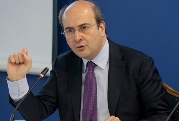 Χατζηδάκης: «Ήρθε η ώρα της μεσαίας τάξης»