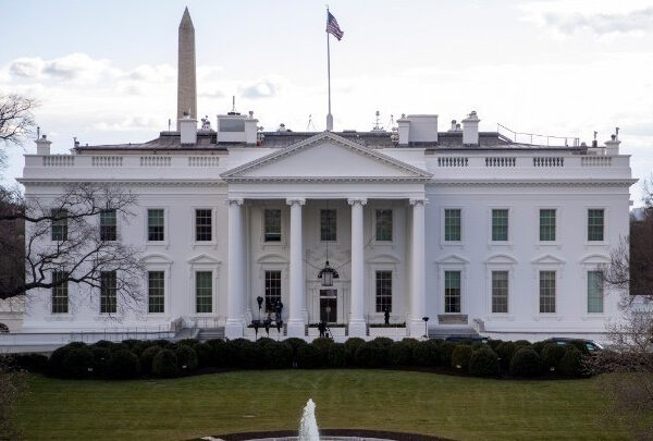 Η Ουάσινγκτον τερματίζει τη στρατιωτική βοήθεια σε χώρες της Ανατολικής…